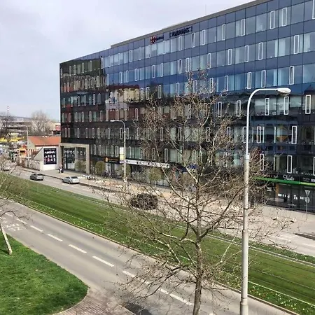 Apartment With Parking In The Center - 500M From Hlavni Nadrazi Брно Экстерьер фото