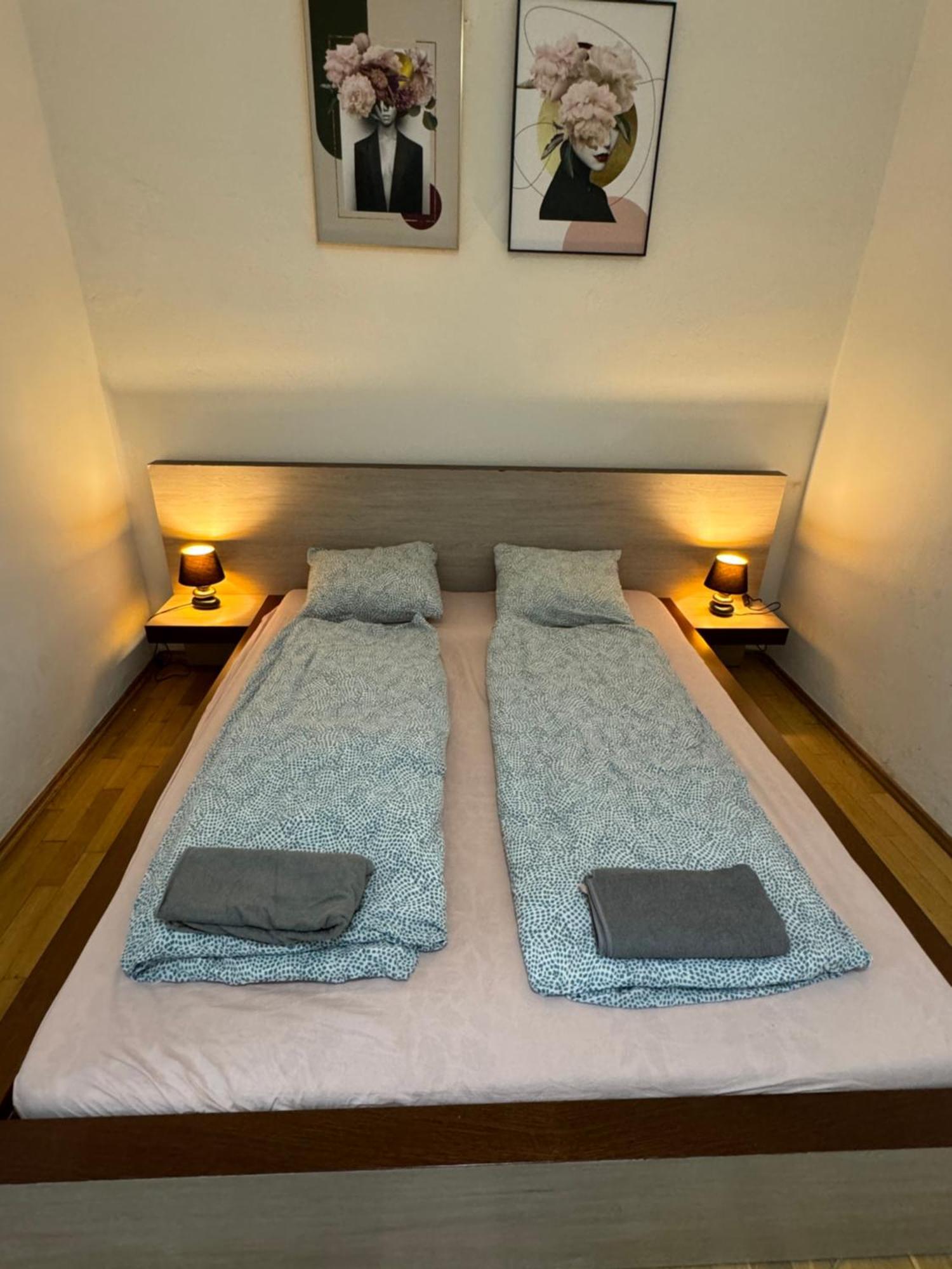 Apartment With Parking In The Center - 500m From Hlavni Nadrazi *