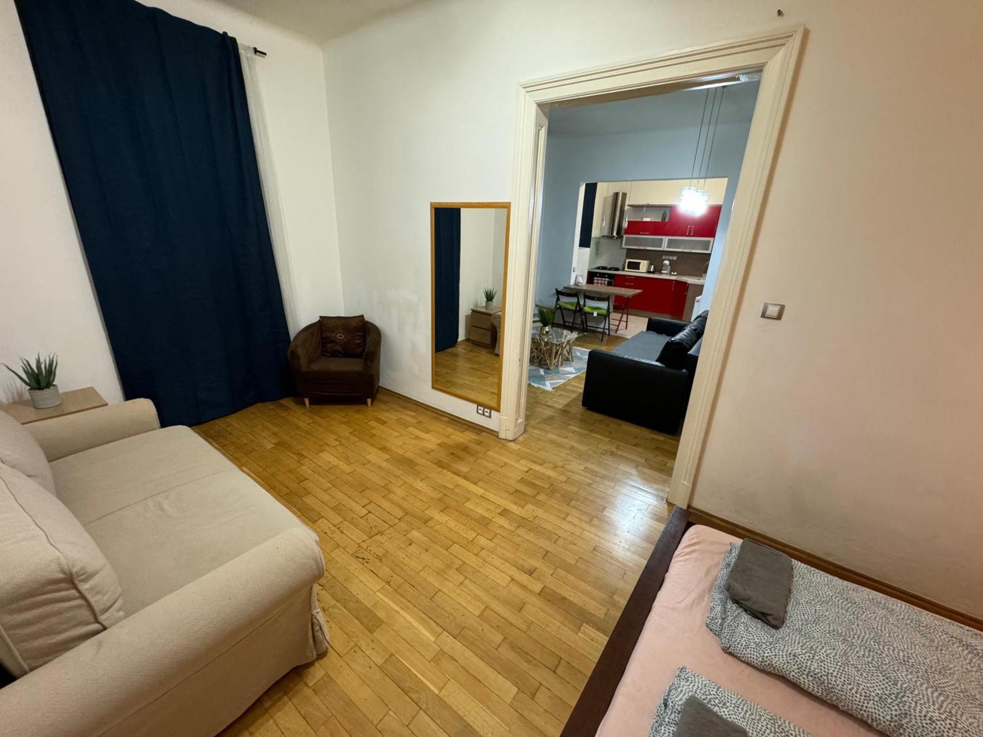 With Parking In The Center - 500m From Hlavni Nadrazi *